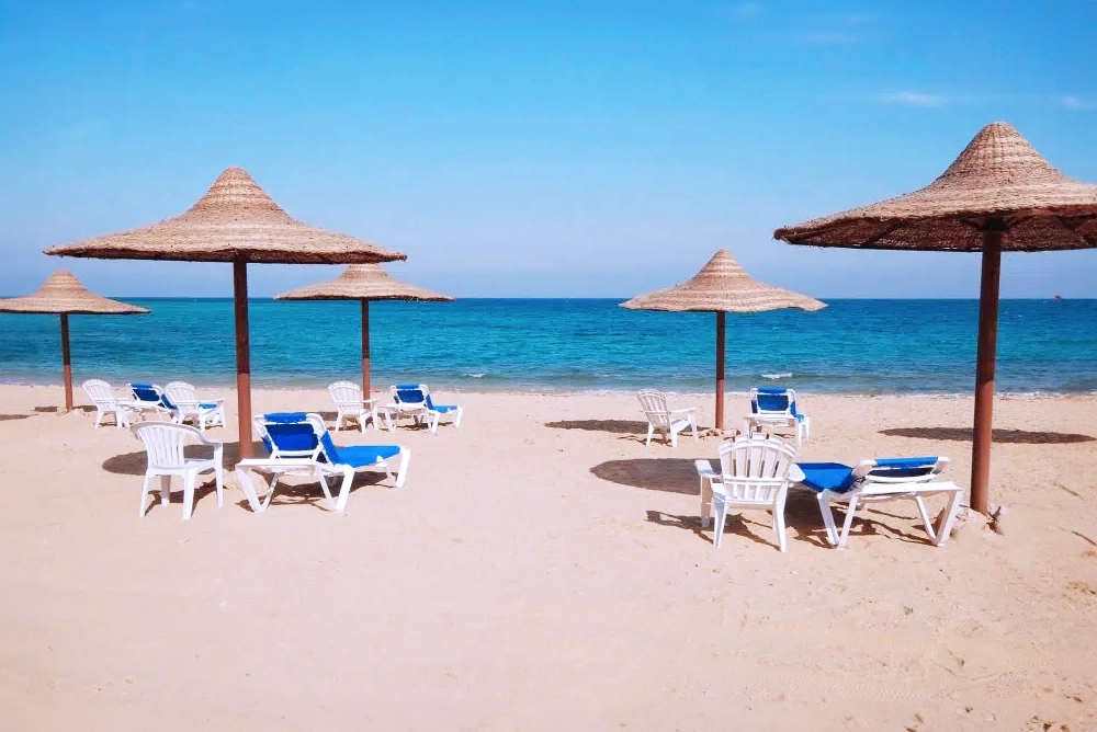 ساند بيتش العين السخنة