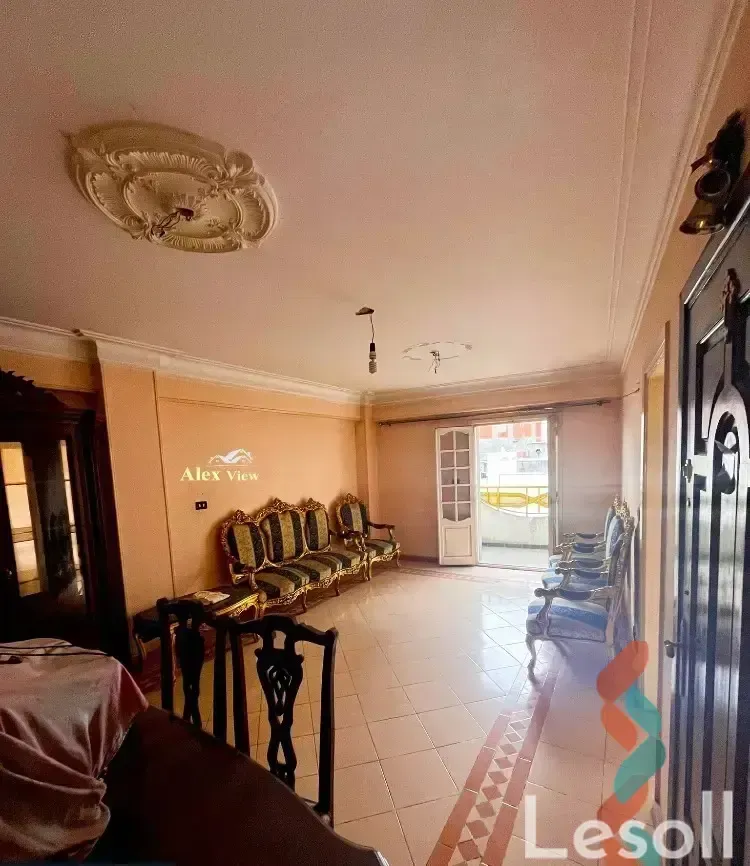 شقة للبيع في ميامي الإسكندرية