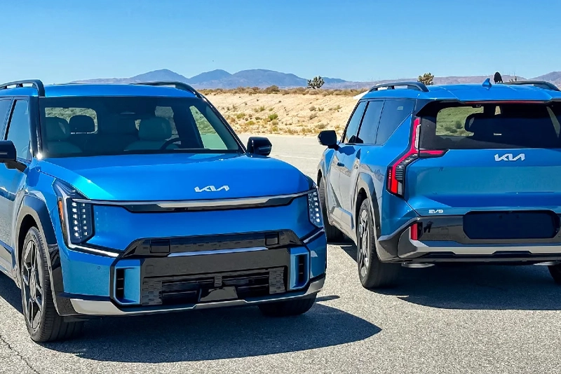 هل فرق 900 ألف جنيه يبرر شراء هيونداي IONIQ 9 بدلًا من كيا EV9؟