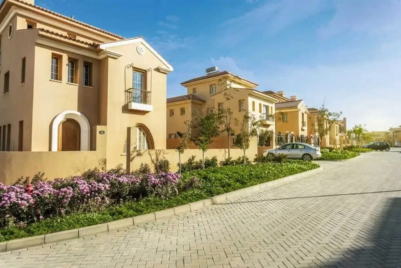 مدينتي أم التجمع الخامس: أيهما يحقق أعلى عائد استثماري؟