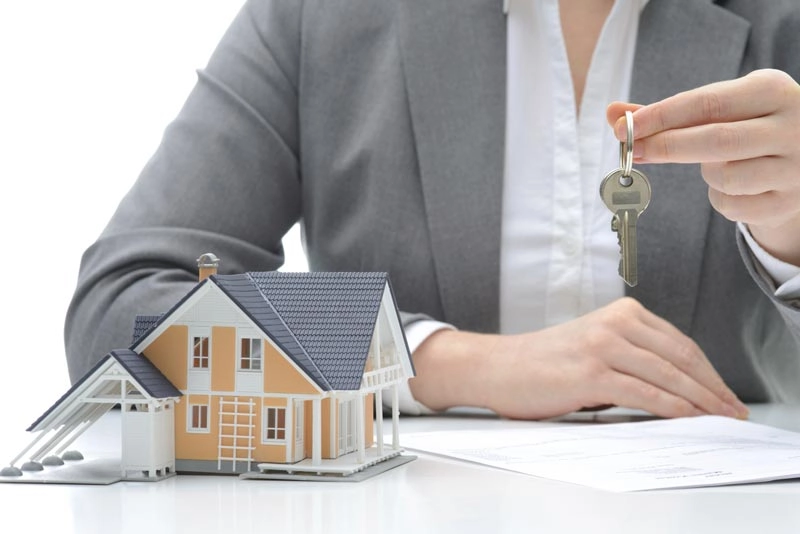 ما الفرق بين الشراء من المطور وإعادة البيع؟