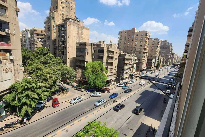 شقق للبيع والإيجار في المهندسين بالقرب من المترو والخدمات